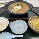 エリエールゴルフクラブ松山 - 松山鶏の味噌バター煮。