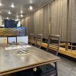 Sumibiyakiniku Mangetsu - 店内の風景