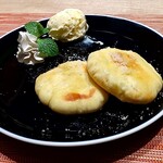 韓と米 ヨドバシ仙台店 - ホットク(ハニーチーズ) 他の味は、品切れでした。 モチモチしてました