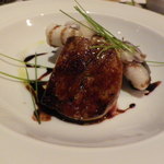 VIA Brianza - 穴子の炭火焼とフォアグラのボッコンチーノ　手前がフォアグラ