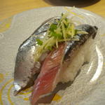 長崎港宝洋丸 - 旬のサンマ。涙モンの１００円。