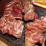 Yakiniku Jingisukan Ramushin Ueno - コースのお肉、4種