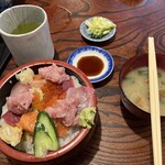 八幡寿司 - 