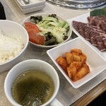 Yakiniku Juujuu Karubi - 