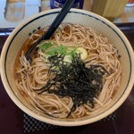 麺専門店アラキ - アラキの小盛は普通の店の普通盛り多めです  普通盛り頼むと大変なことになるから注意