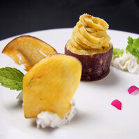 鳴門金時のモンブラン　-サツマイモチップス添え-