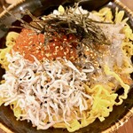 Kamakuradomburiichiba - 三色丼