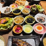 Yakitori & Tapas トリウオ - 