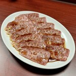 焼肉幸泉 - カルビ