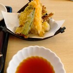 和食レストランとんでん - 「旨いわし天鮨・北海道そば」天ぷら盛合せ
