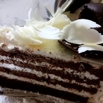 ハーブス - ブラック＆ホワイトチョコレートケーキ　税込900円