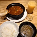 Kisurin Karuizawa - 土鍋飯、每日變化的湯品、可選擇的中式料理、榨菜、信州蘋果純果汁