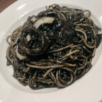 カプリチョーザ - イカスミパスタ¥1,230