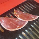 幸楽園 - ジンギスカン、焼き台へ