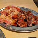 綾瀬肉流通センター - 肉通カルビ・肉通ハラミ