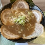 東川楽座　笹一 - 醤油チャーシュー麺（¥1100）縮れ麺をセレクト