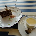 PIZZERIA MAR-DE NAPOLI - チョコレートケーキとプリン