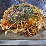 お好み焼カジサン - 肉玉うどんW@650円