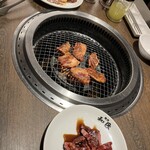 焼肉の和民 - 肉は少しずつ