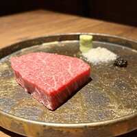 和牛とタン 焼肉 とみ 新橋本店 - 