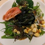 Sushi Hanatei - ランチメニューのサラダ