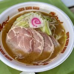 プラザ・屋台 - 軽二郎ラーメン(950円)