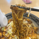 京の華 - 痺れ汁なし麻婆麺１４３０円。モチモチの茹で立て中太麺に麻婆豆腐をかけた品です。大きな器にたっぷりな量でした。