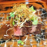 Koryouri Yoshimoto - 瀬戸山麓牛いちぼ、小海老芋、香味野菜、揚牛蒡、舞茸黒にんにくソース