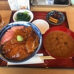 Kakuuchi Narutake - マグロとカンパチ漬け丼定食
