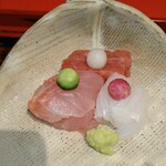 小料理よし本 - 造里、本鮪、金目鯛、あおりいか