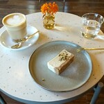 MIDI - カフェラテと、テリーヌチーズケーキ