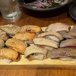 地酒と道産食材 一笑 - 炙り寿司4品