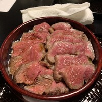 本格肉料理 丸小 - 