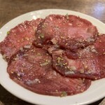 渋谷 和牛焼肉 USHIHACHI 極 - 