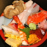 Kaikou Sushi - ちらし寿司 上 2300円 (盛付けをアレンジしました)