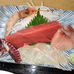 Hinode Sushi Shokudou - 