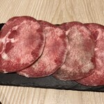 近江牛焼肉 咲蔵 - 塩タン