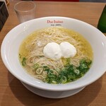 黄金の塩らぁ麺 ドゥエイタリアン - 