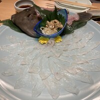 磯料理　まるけい - カワハギの薄造り（2人前）