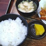 文福 - ごはん、漬物、お味噌汁