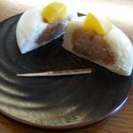 播磨屋 - 赤飯まんじゅうアップ