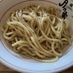 222401442 - つけ麺の麺は太麺　小麦が香って美味い