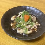 広島風お好み焼き 裏島 - 鶏皮ポン酢￥450