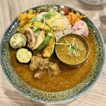 Kari Andason - アンダーソンチキン＋さばキーマ＋揚げ野菜＋半熟玉子
