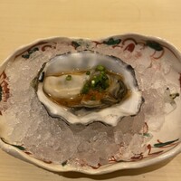 鮨　日本橋　鰤門 - 生牡蠣