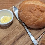 ブロンコビリー - パンももっちりで美味しかった！冷めても固くならない