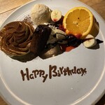 PISOLA - 友達の 誕生日プレートを作って貰い サプライズプレゼントしました♬.*ﾟ