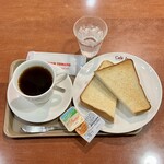 イタリアン・トマトカフェジュニア - モーニング厚切りトースト160円、モーニングアメリカンコーヒー250円