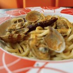 洋食とワイン GOLD SHIP - アサリとカラスミのオイルパスタ