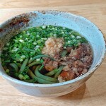 うどんと小料理の店 ○家 - 料理写真:■ よもぎ肉うどん